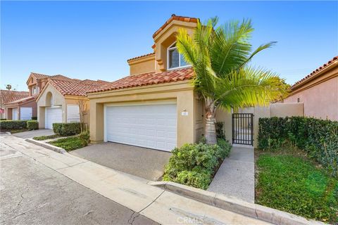 Photo of 63 Shearwater Pl, Newport Beach, CA 92660 (MLS # PW26020448)