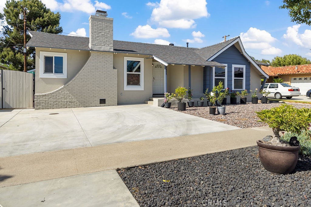 7083 Santa Rita