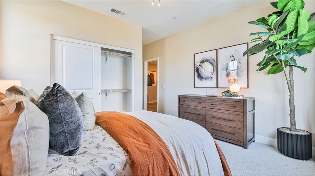 Ruby at Valencia - Residential