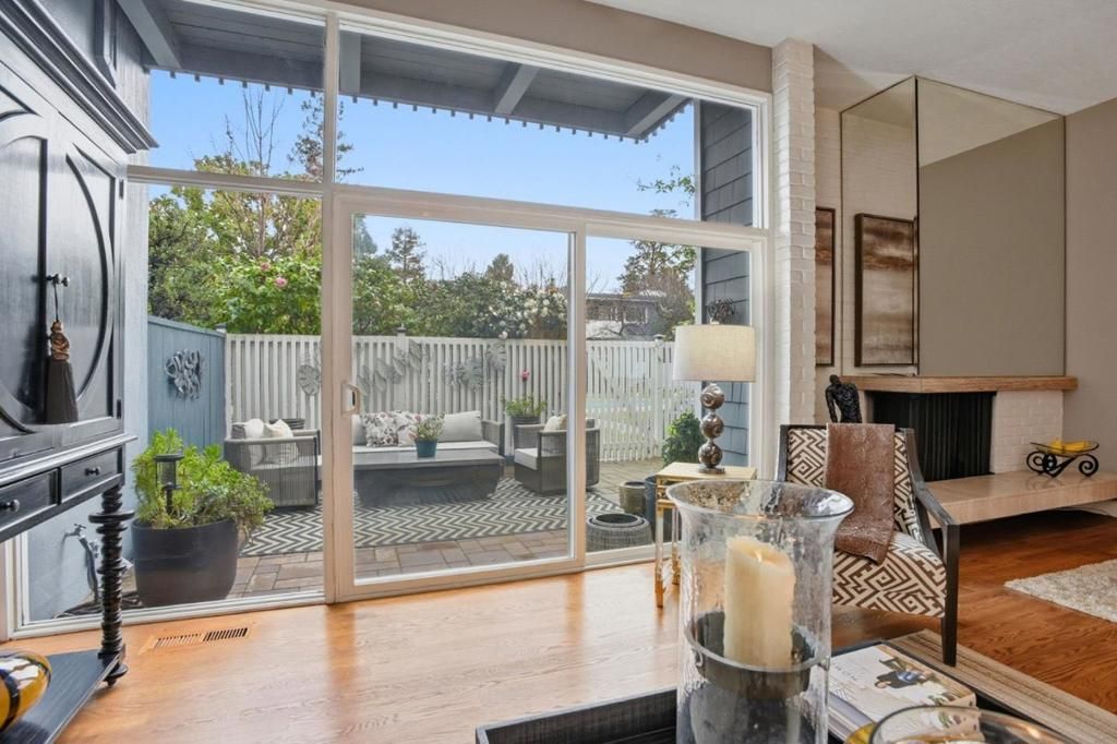 Photo of 653 Fox Court, Redwood City, CA 94061 (MLS # ML82035810)