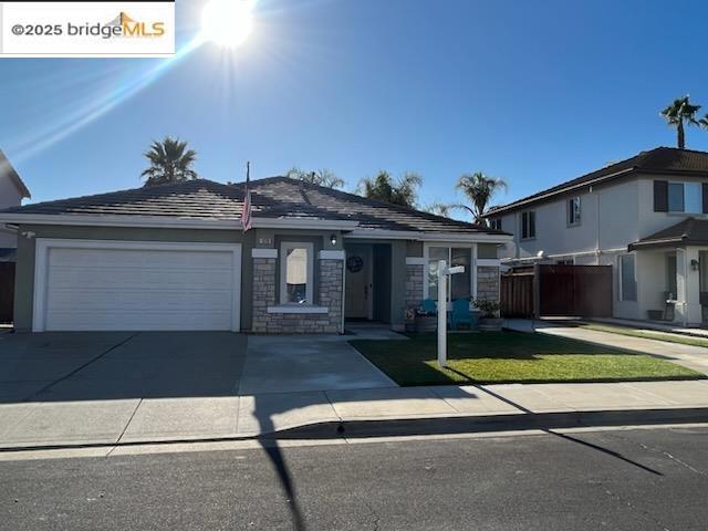 Charming single story home located near Timber Point Elementary School OPEN HOUSE SUNDAY AUGUST 10th from1:00-3:00STOP BY AND SEE THIS CHARMER Professional photos coming next week