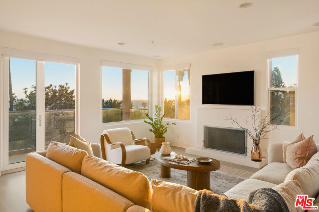 2203 Ocean Avenue 106