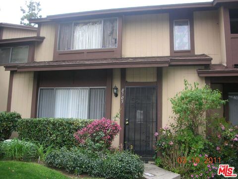 Photo of 8735 Cedros Avenue #3, Panorama City, CA 91402 (MLS # 26649049)