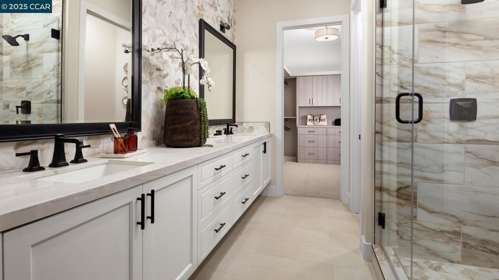 REGENCY - Residential