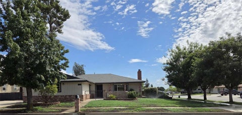 Photo of 35465 Date Avenue, Yucaipa, CA 92399 (MLS # FR26198326)