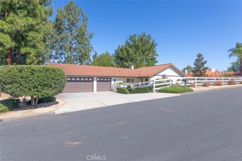 Photo of 40265 Paseo Sereno, Temecula, CA 92591 (MLS # SW26080913)