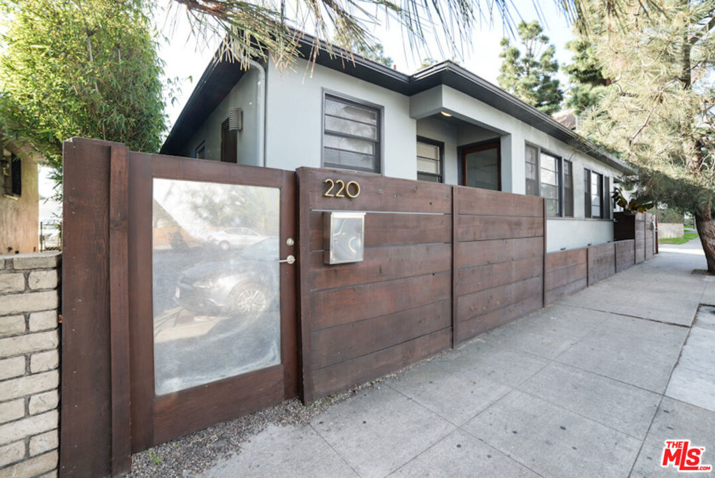 Charming side-by-side duplex in the heart of Venice just off Winward circle by the world-famous Venice sign and 2 blocks to the beach!! Both updated units boast 2 beds, 1 bath, beautiful hardwood floors throughout, a spacious living/dining room, generous sized bedrooms and private patios to enjoy the summer nights. The one-car garage is currently used as additional storage and shared laundry area for the tenants. One unit is vacant for owner occupancy or to maximize rental income. This is a perfect investment for your California dream with all the fantastic restaurants, shopping and everything that Venice has to offer.
