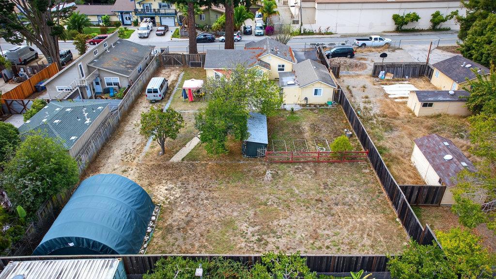 1610 Bulb Avenue