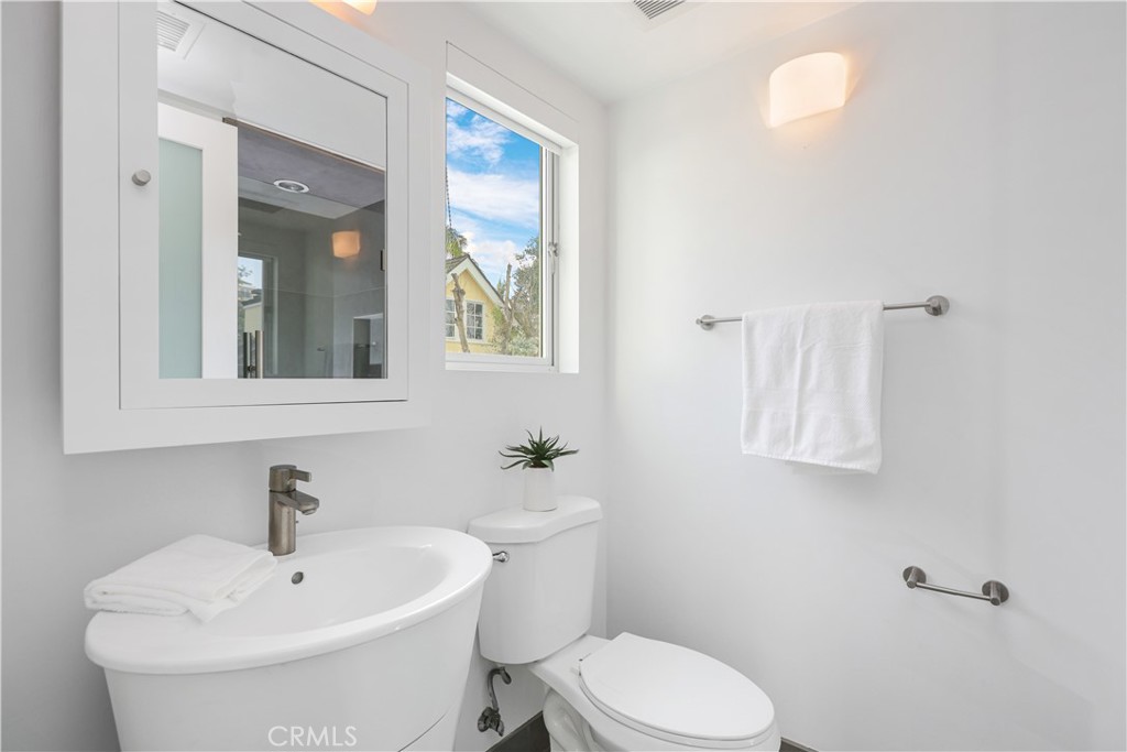 Corona del Mar South of PCH (CDMS) - Residential