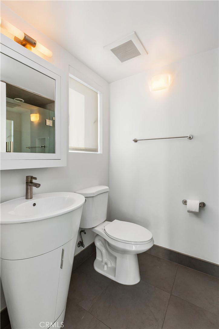 Corona del Mar South of PCH (CDMS) - Residential