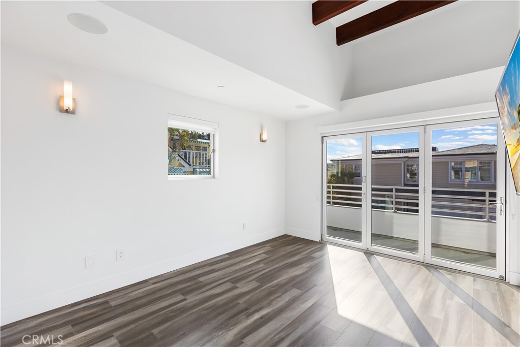 Corona del Mar South of PCH (CDMS) - Residential