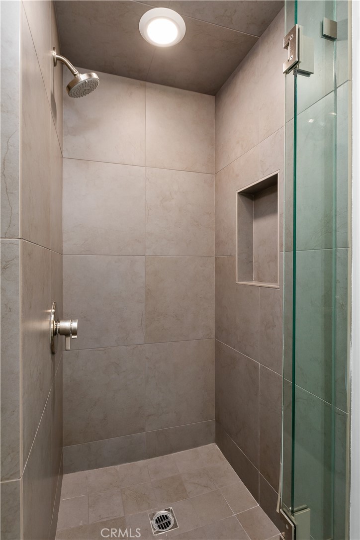 Corona del Mar South of PCH (CDMS) - Residential