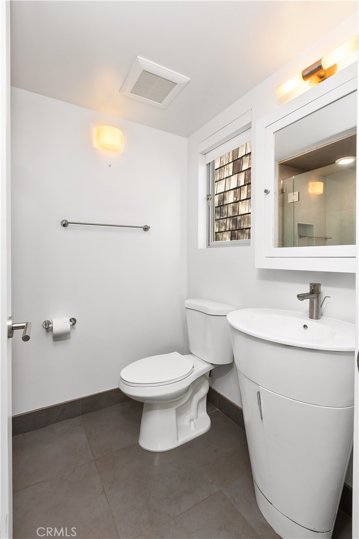 Corona del Mar South of PCH (CDMS) - Residential