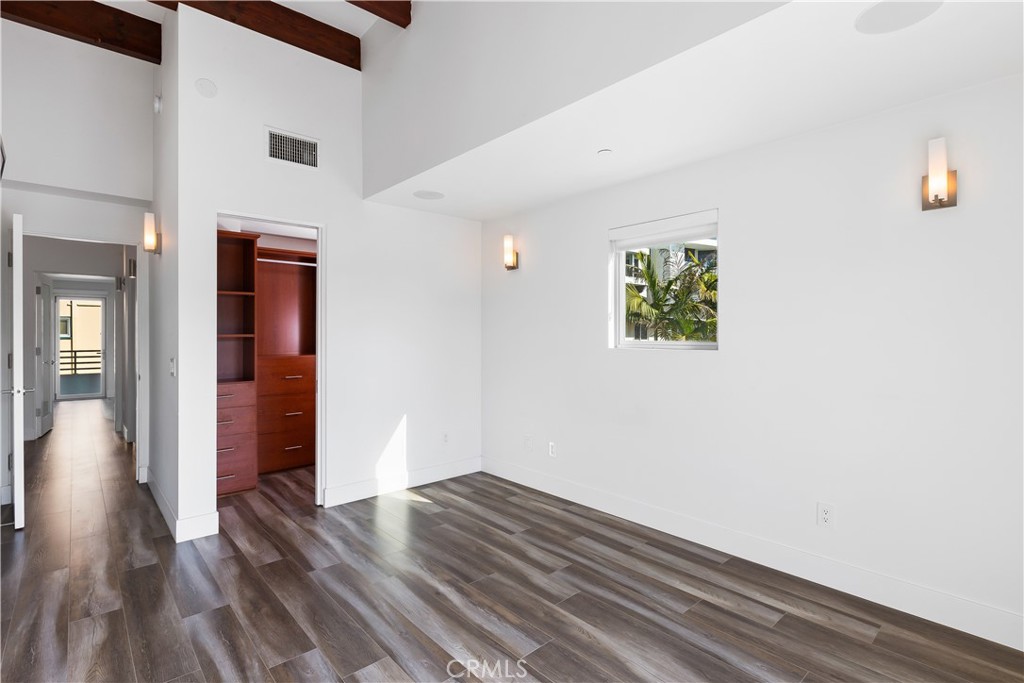 Corona del Mar South of PCH (CDMS) - Residential