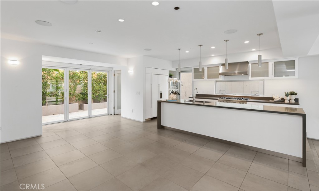 Corona del Mar South of PCH (CDMS) - Residential