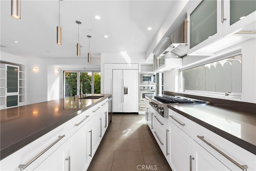 Corona del Mar South of PCH (CDMS) - Residential