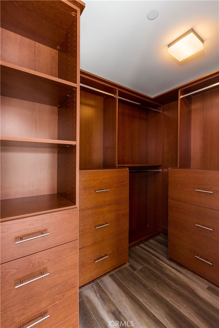 Corona del Mar South of PCH (CDMS) - Residential