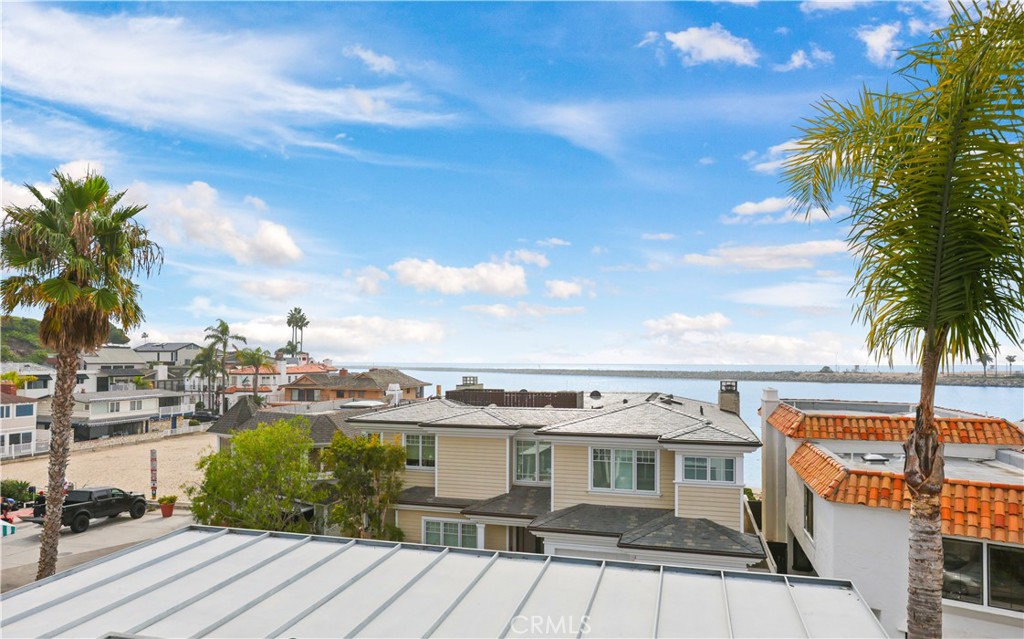 Corona del Mar South of PCH (CDMS) - Residential
