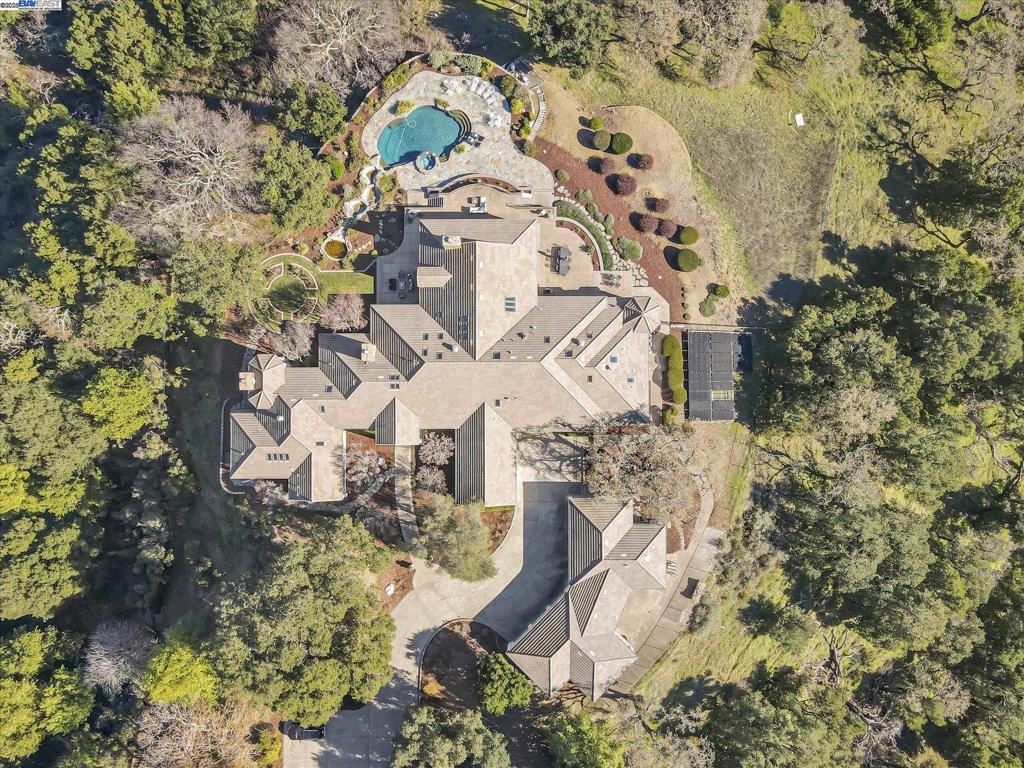 FOOTHILL AREA - Residential