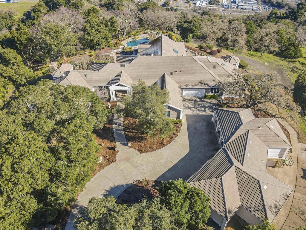 FOOTHILL AREA - Residential