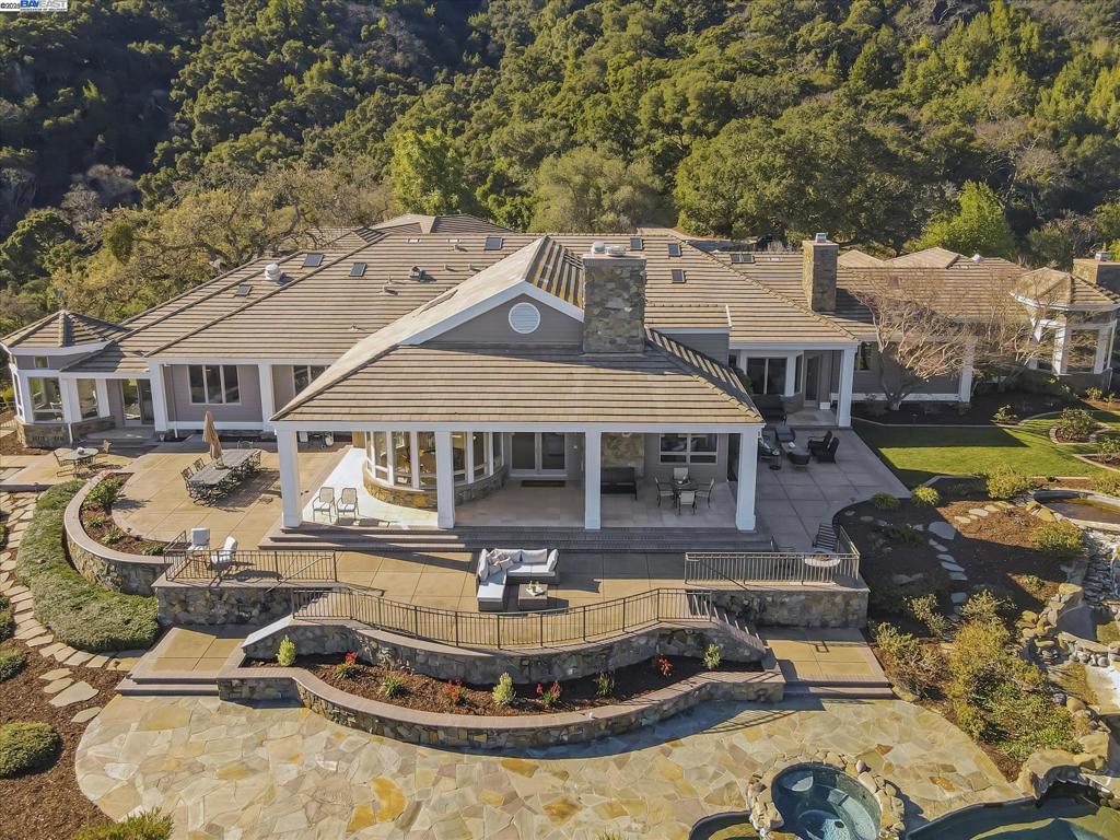 FOOTHILL AREA - Residential