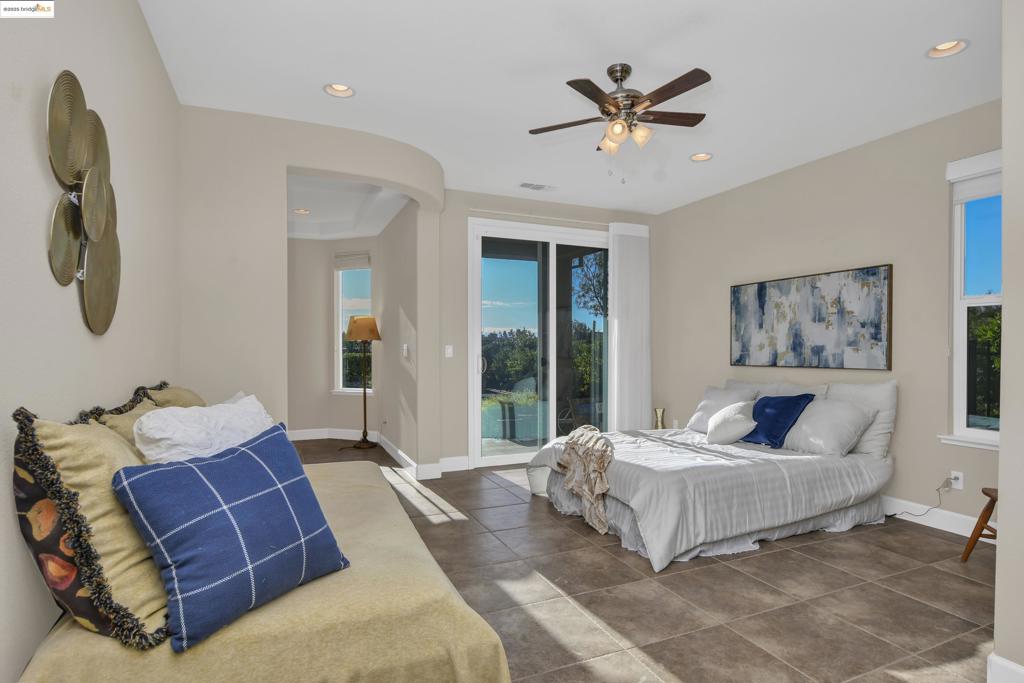 TRILOGY - Residential