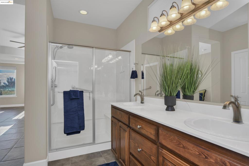 TRILOGY - Residential