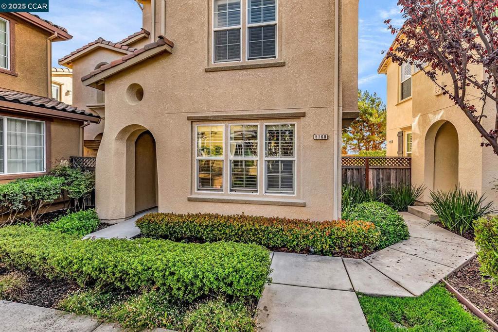 HILLTOP - Residential