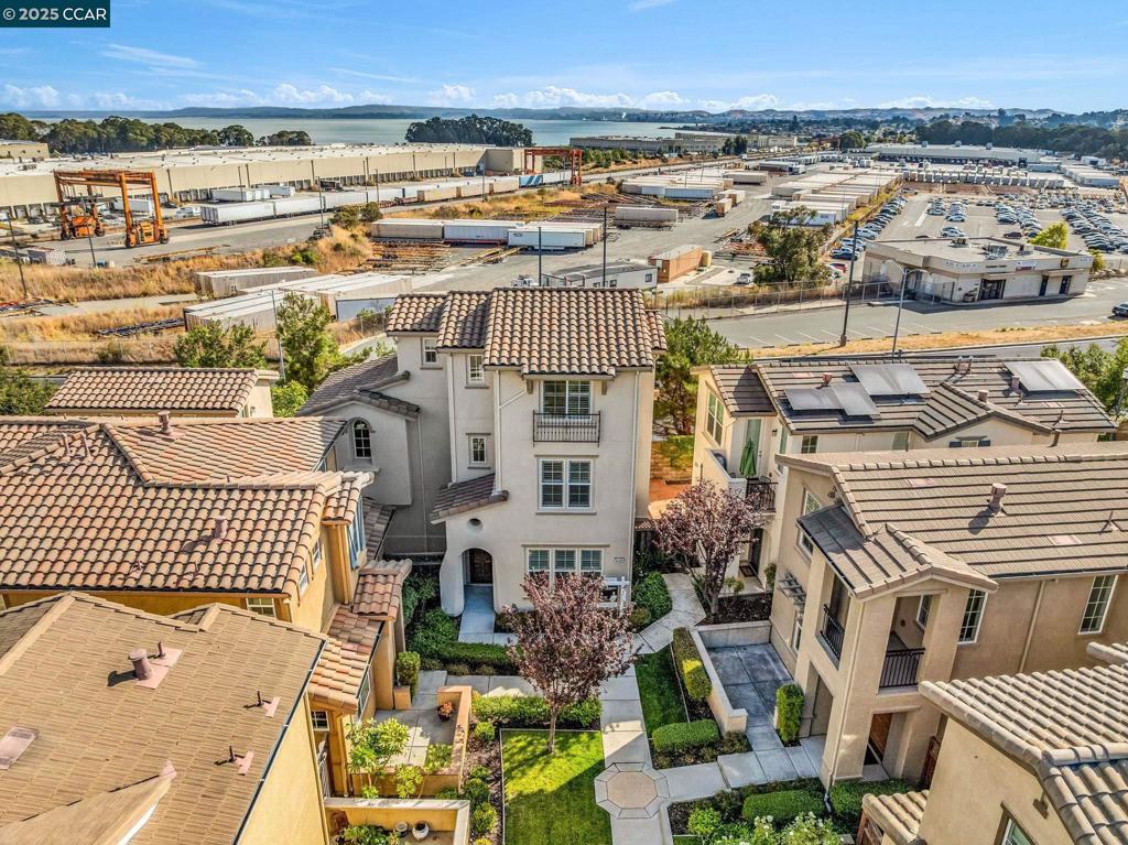 HILLTOP - Residential