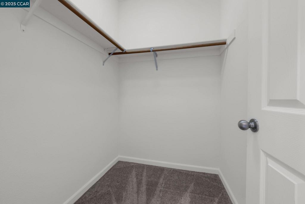 HILLTOP - Residential