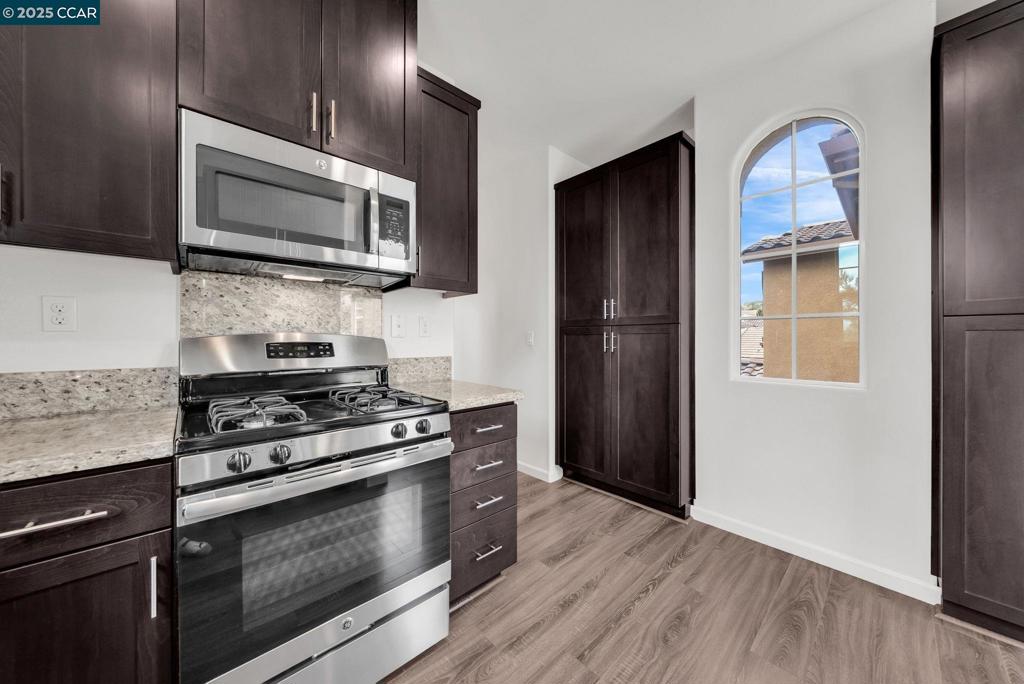 HILLTOP - Residential