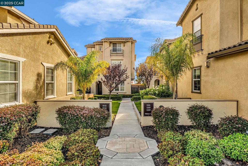 HILLTOP - Residential