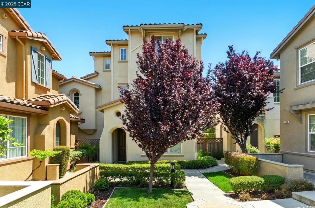 HILLTOP - Residential