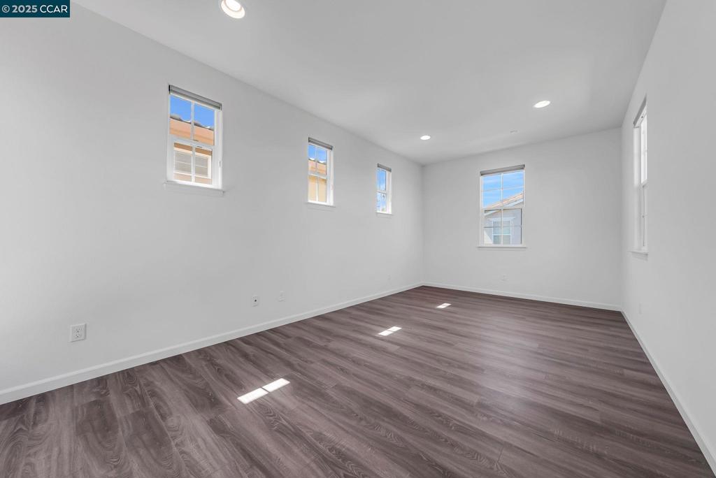 HILLTOP - Residential