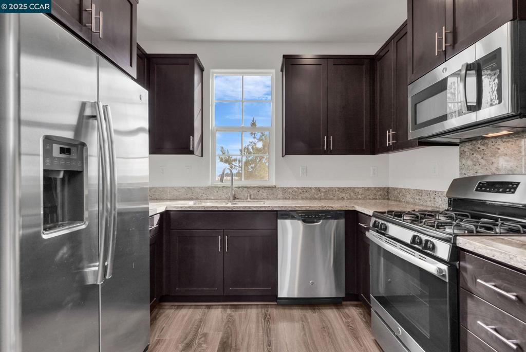 HILLTOP - Residential