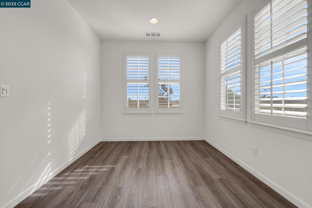 HILLTOP - Residential