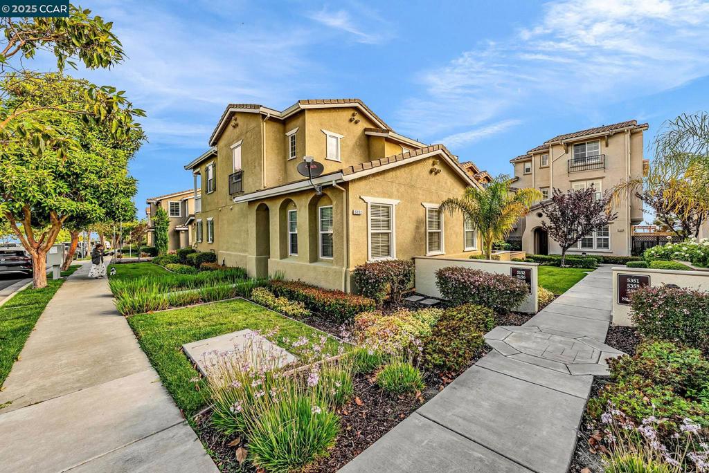 HILLTOP - Residential