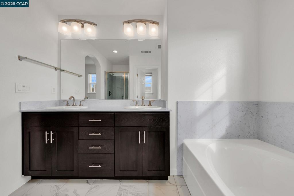 HILLTOP - Residential