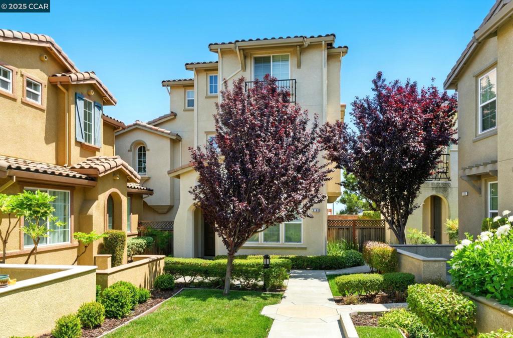 HILLTOP - Residential