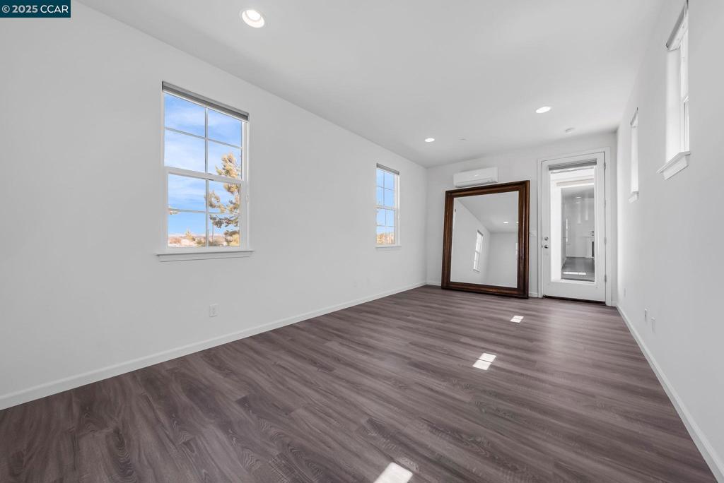 HILLTOP - Residential