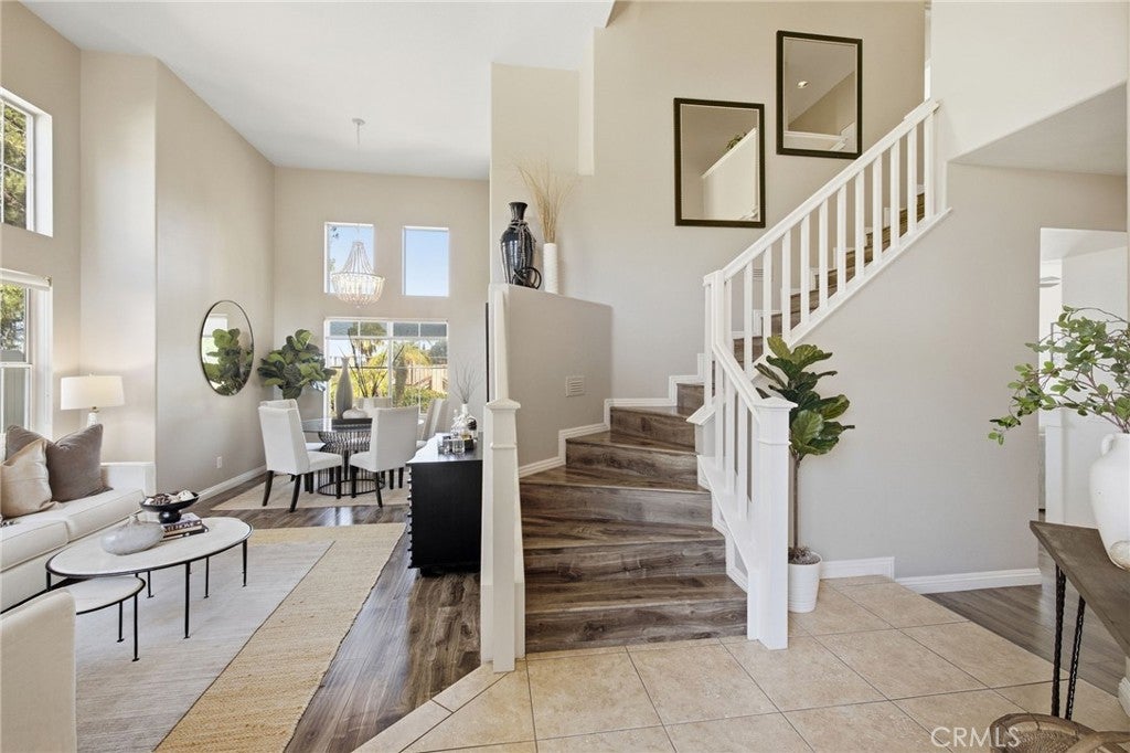 33 Coppercrest