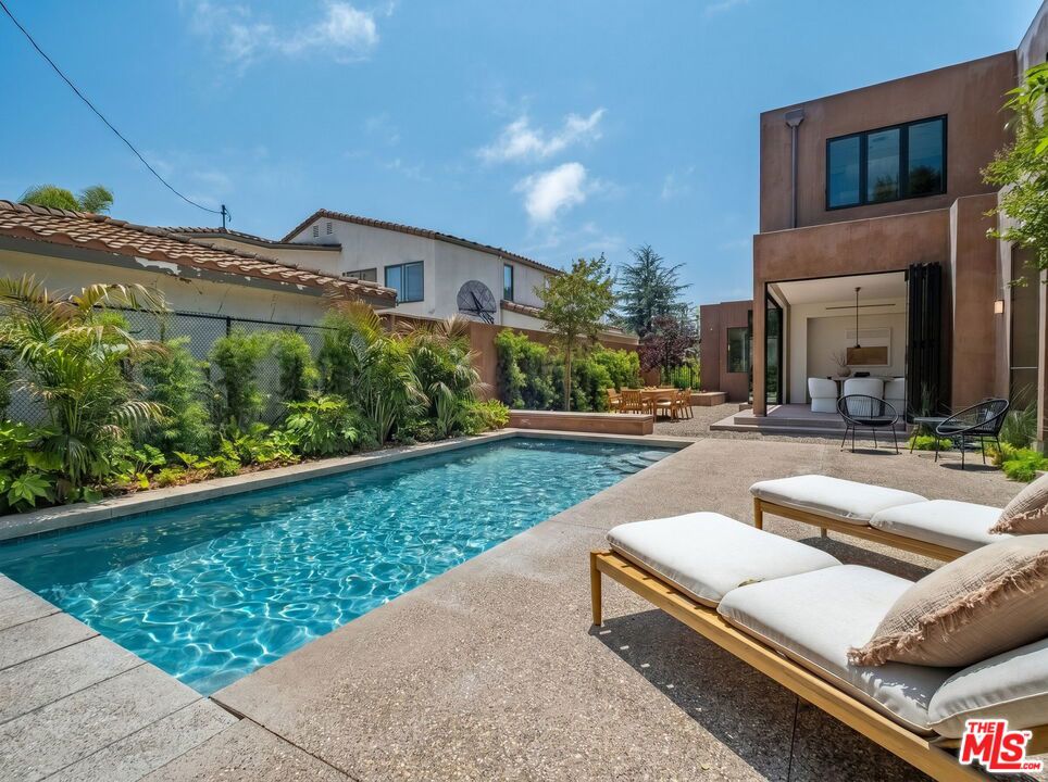 Photo of 421 19th Street, Santa Monica, CA 90402 (MLS # 26838097)