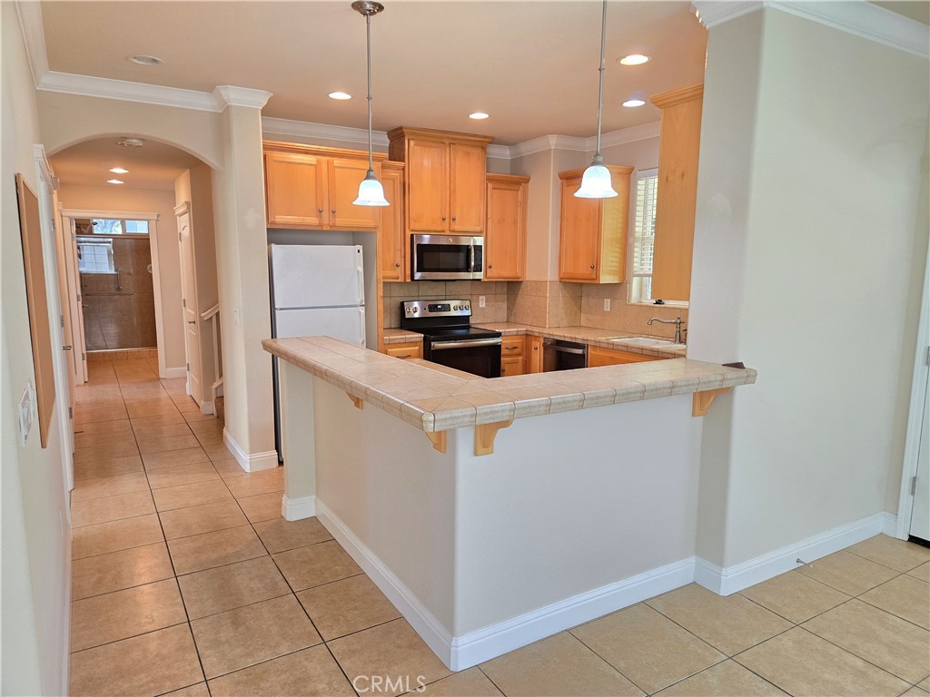 1332 Kate Court