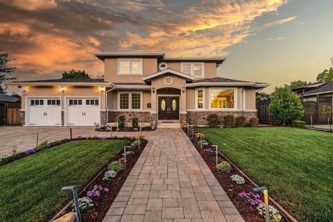 Photo of 1336 Cordilleras Avenue, Sunnyvale, CA 94087 (MLS # ML82053051)