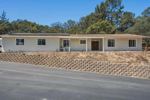 Photo of 819 Lewis Road, Royal Oaks, CA 95076 (MLS # ML82058639)