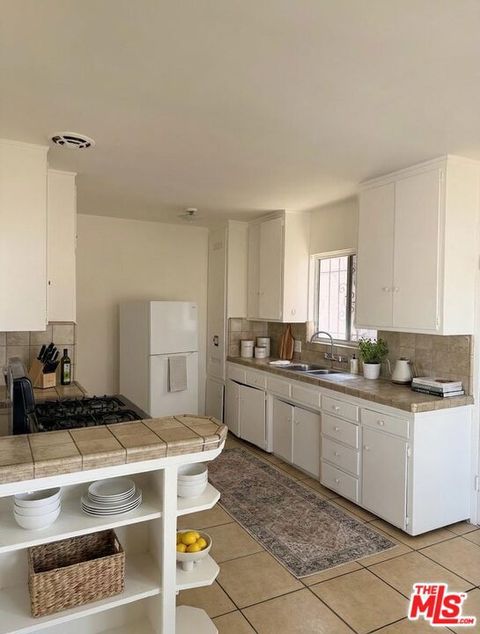 Tiny photo for 10218 Darby Avenue #1, Inglewood, CA 90303 (MLS # 26829725)