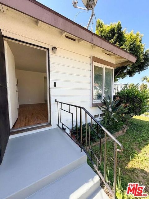 Tiny photo for 10218 Darby Avenue #1, Inglewood, CA 90303 (MLS # 26829725)
