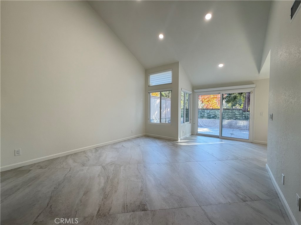 25032 Sanoria Street