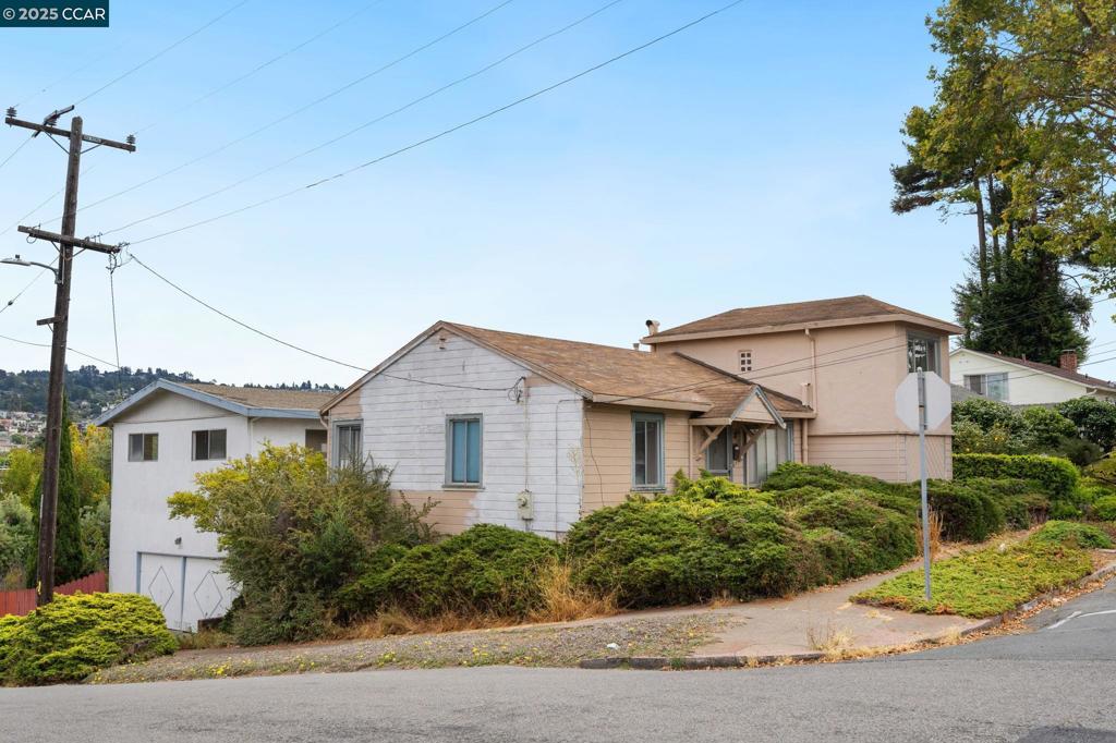 This unique Richmond property is all about possibilities. With two homes on one lot, it offers a rare chance to transform and create something special. Both homes are definitely fixer-uppers, so they’re ready for a buyer with a vision—someone excited to bring new life into these spaces and potentially create dual rental opportunities or craft a spacious family home with a fantastic backyard. Centrally located near shops, restaurants, schools, and easy transportation options like BART, this property offers both convenience and potential. If you’re ready to turn a fixer-upper into a future gem, this might just be the perfect place to make your mark. Heads up- not conventional or FHA possible.
