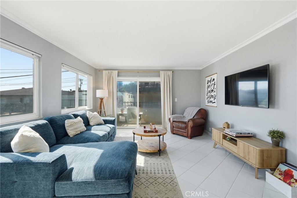 785 W 19th Street